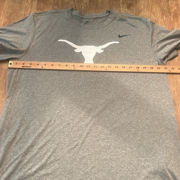 TWO NIKE DRI-FIT TEXAS LONGHORN UNIVERSITY SCHOOL SPIRIT TEE SHIRTS SIZE XL EUC! - Picture 4 of 9